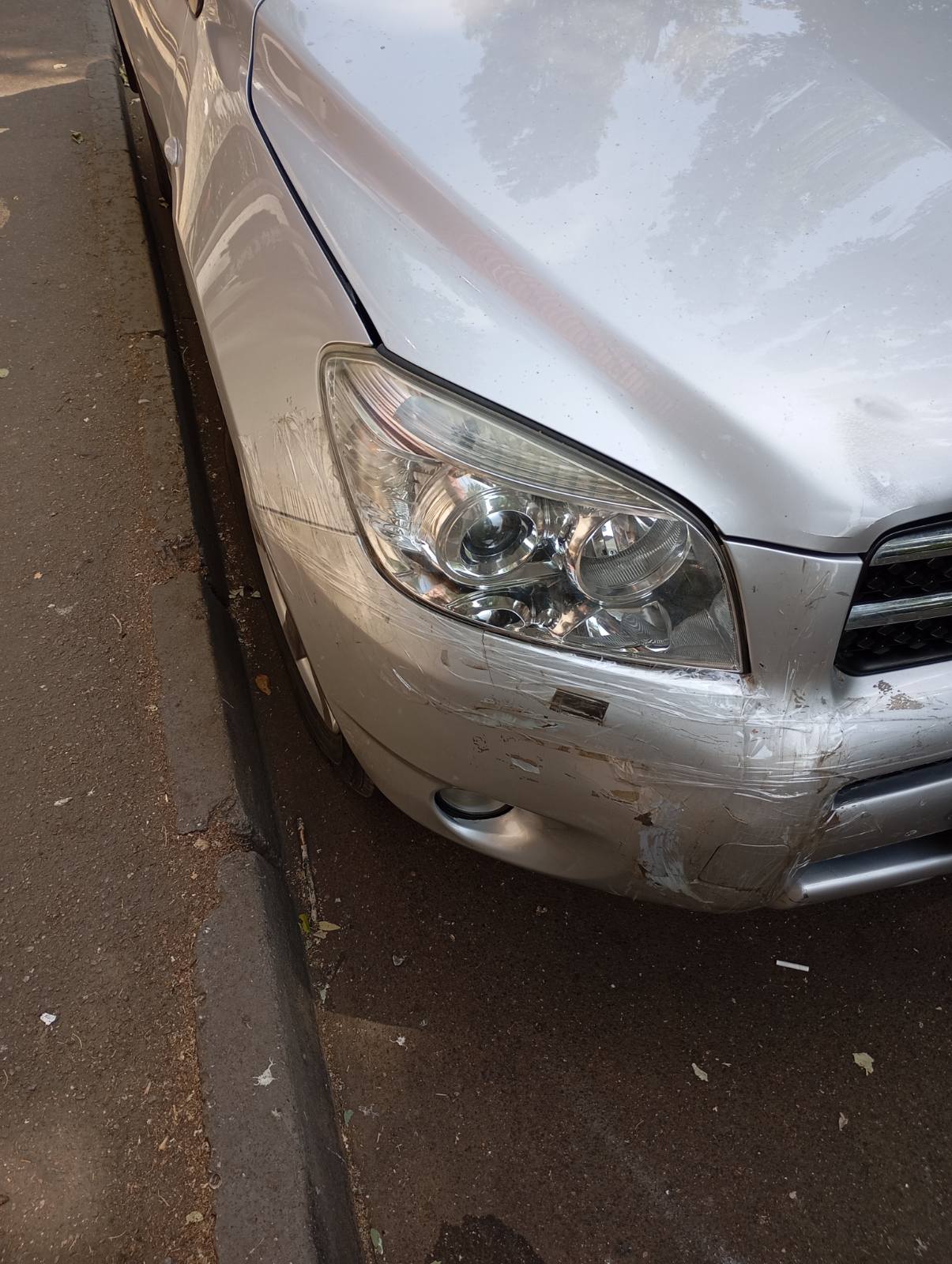 правий підфарник Toyota RAV4 2008 р. 2.0 л. Бензин 81210A Одеса