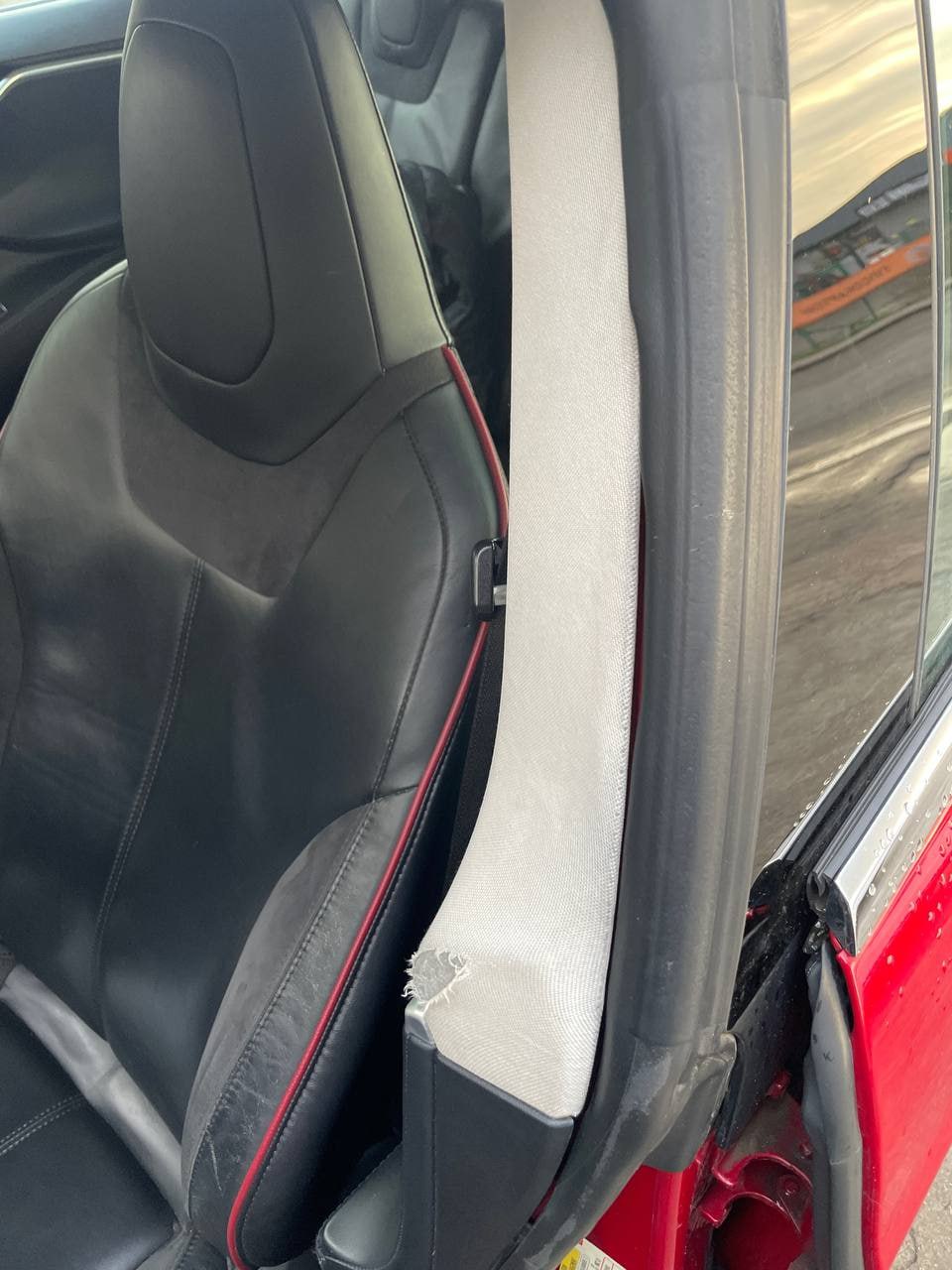 накладка на стійку Tesla 