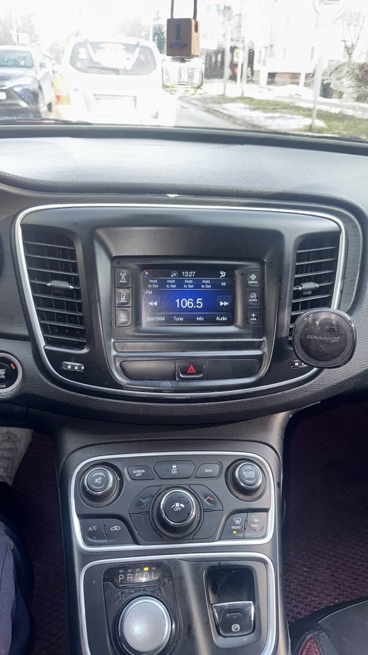 деталь із зображення Chrysler 