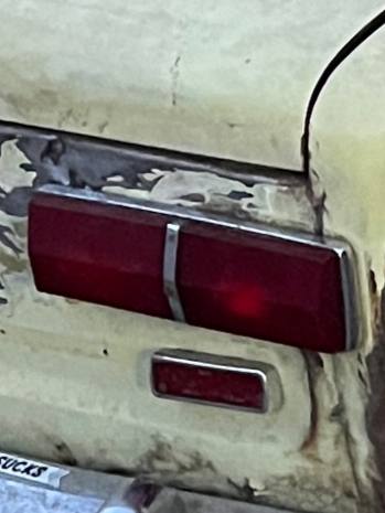Купити скельця задніх ліхтарів ВАЗ (Lada) 2101 