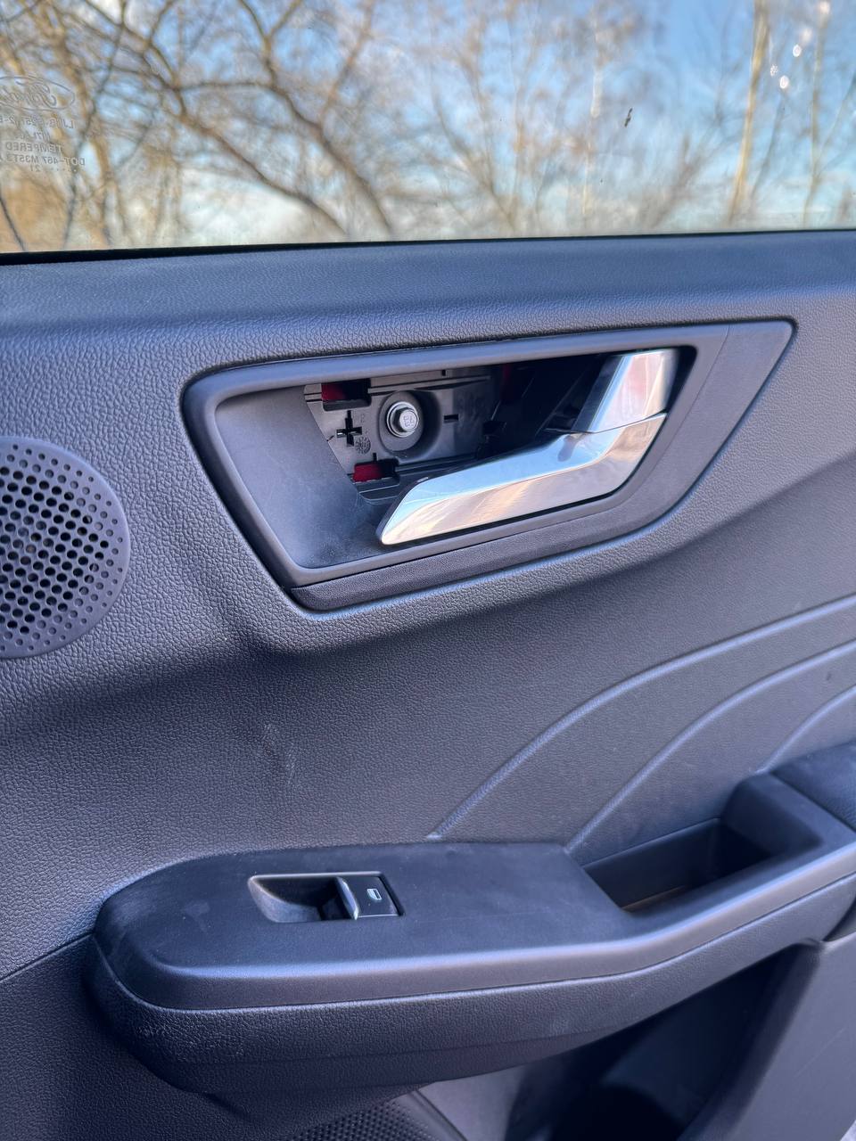 заглушка Ford Escape 