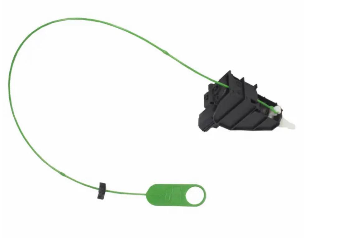 механізм відкривання люка бензобака Ford Fusion 