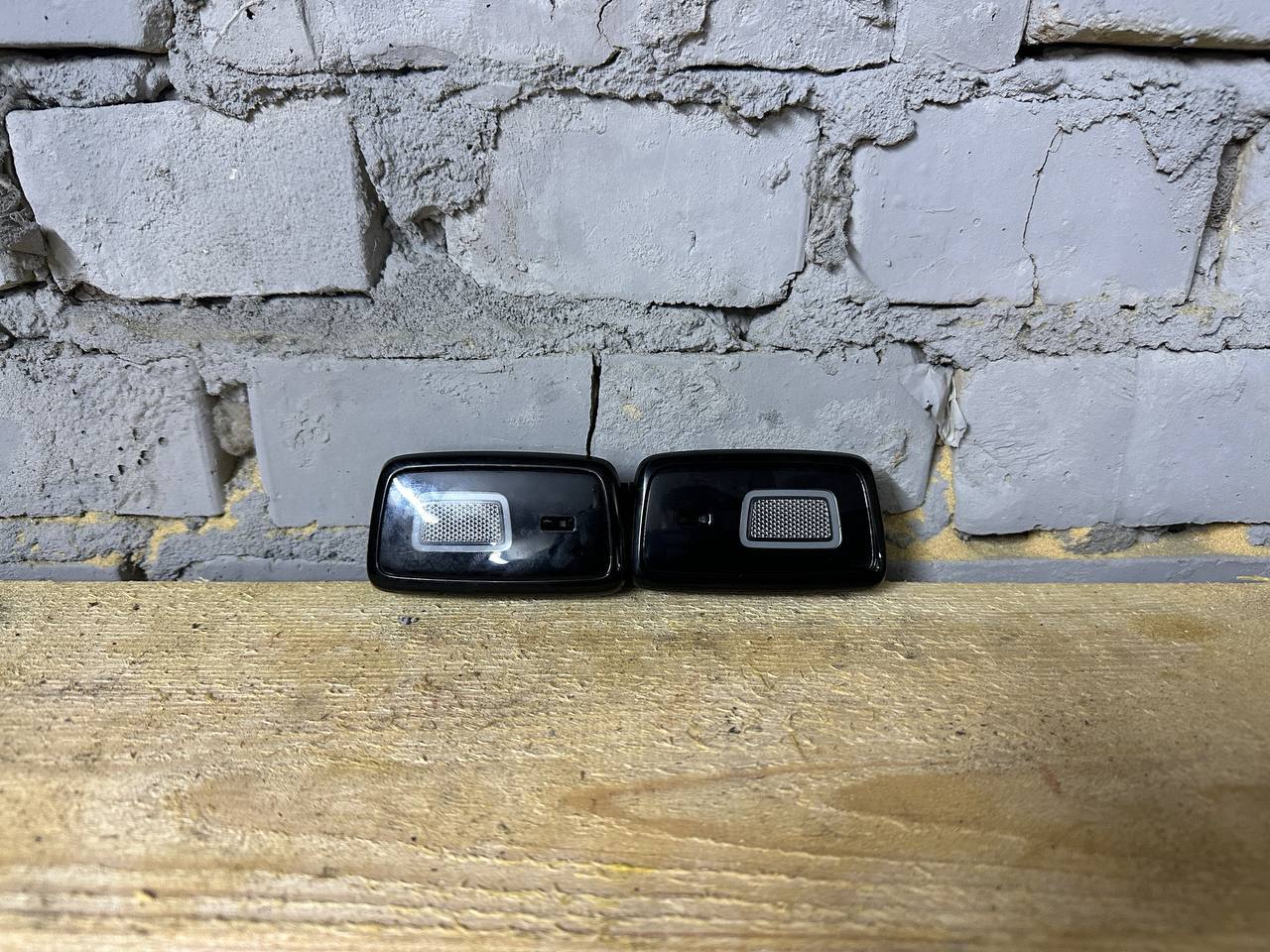 лівого плафона 