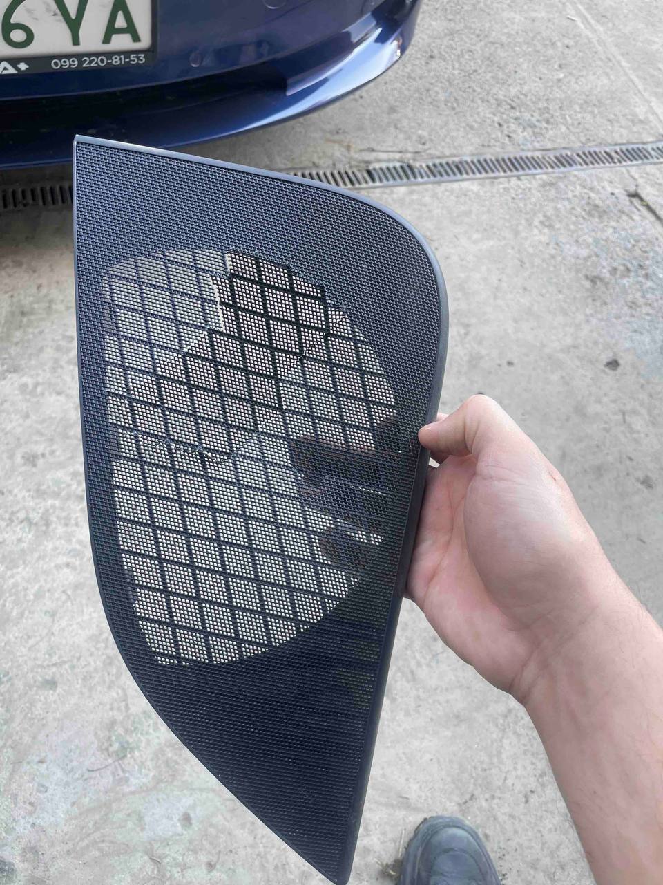 ліва дверка Tesla Model 3 