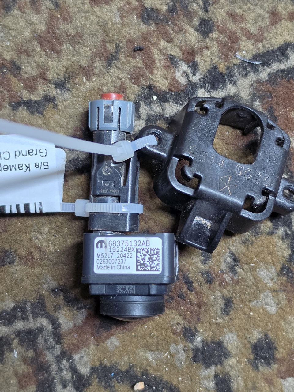 камера із кріпленням Jeep Grand Cherokee 