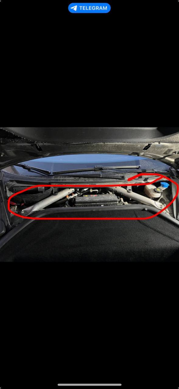 верхня накладка Tesla 