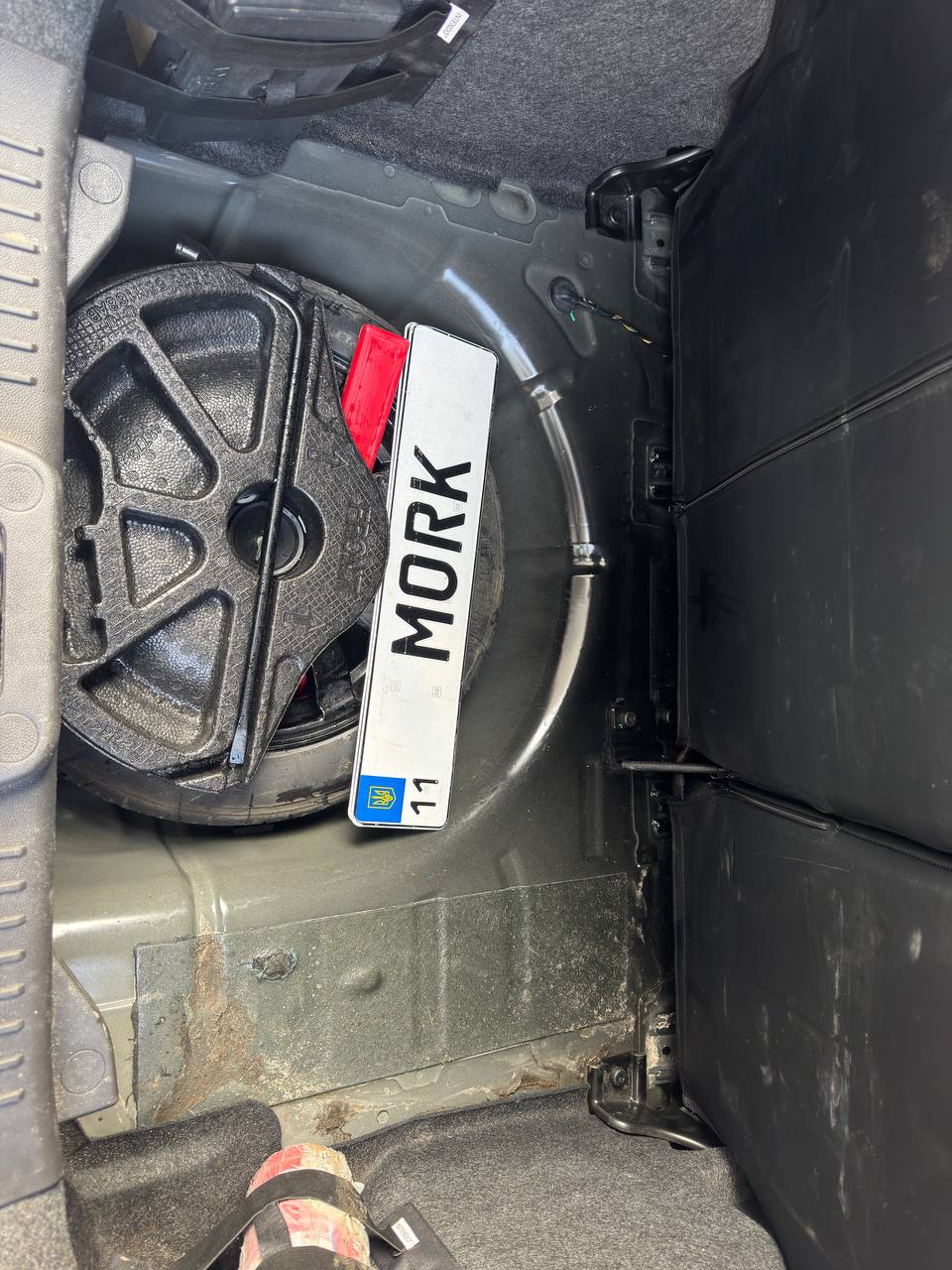 обшивка в багажник 