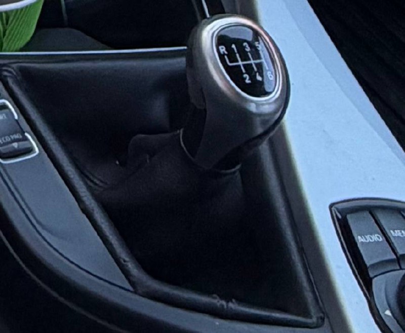 чехол кпп BMW 