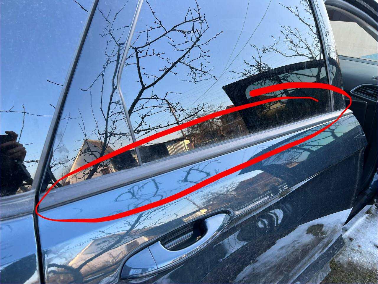 накладка на задню ліву дверку Lincoln 