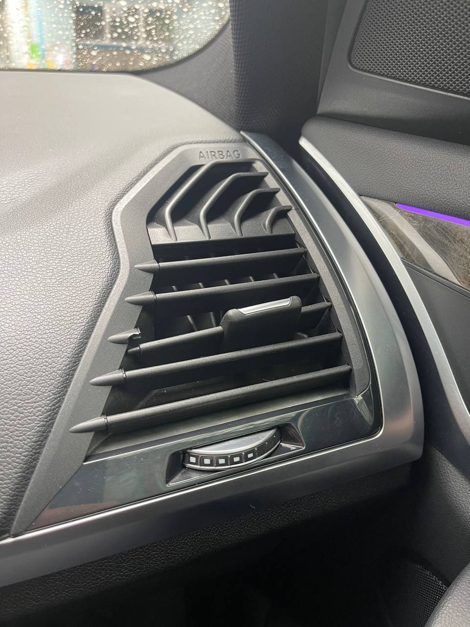 решітку дифлектора BMW дорест. 2020 р. 