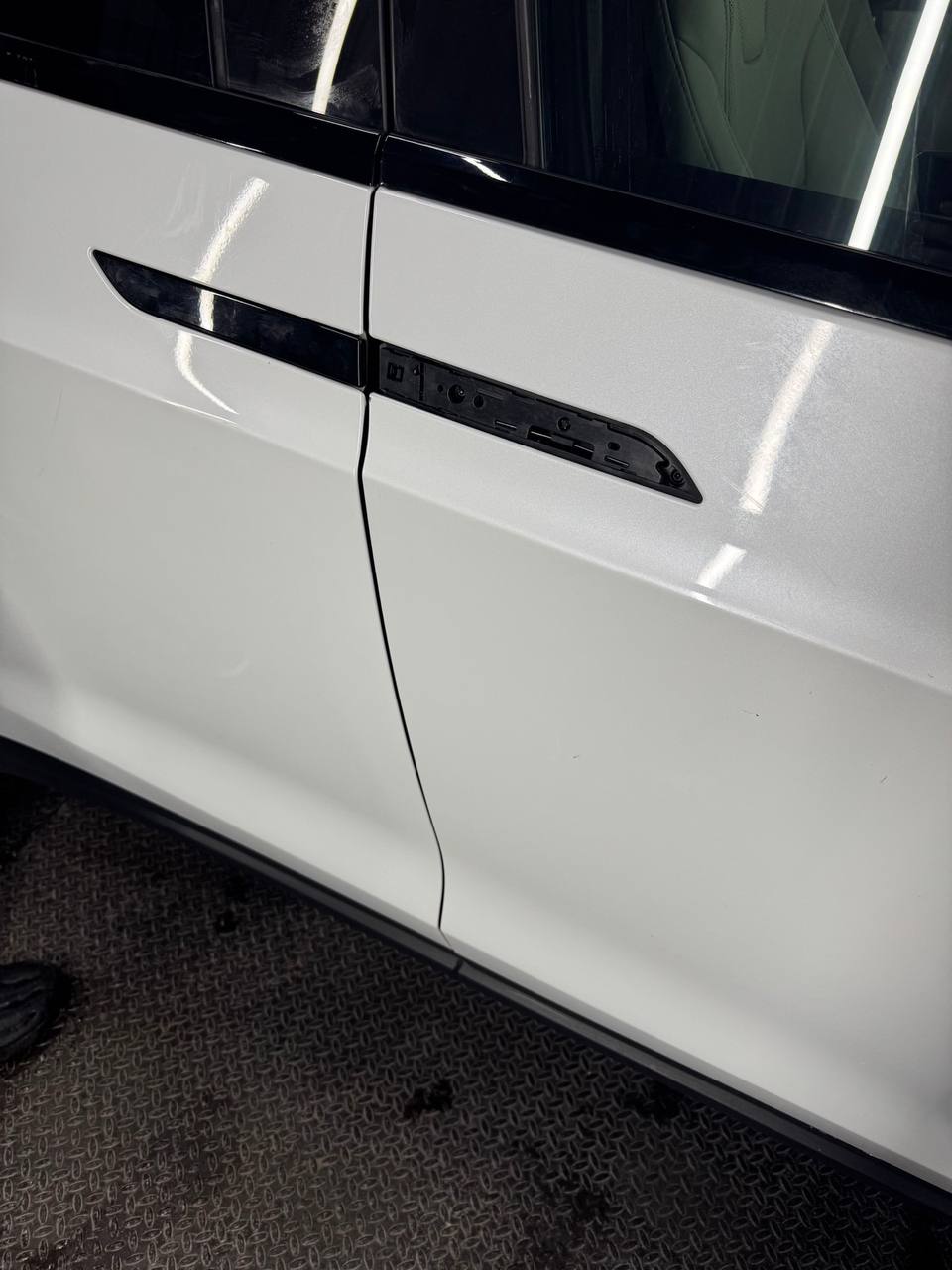 Купити накладка ручки Tesla 2022 р. 