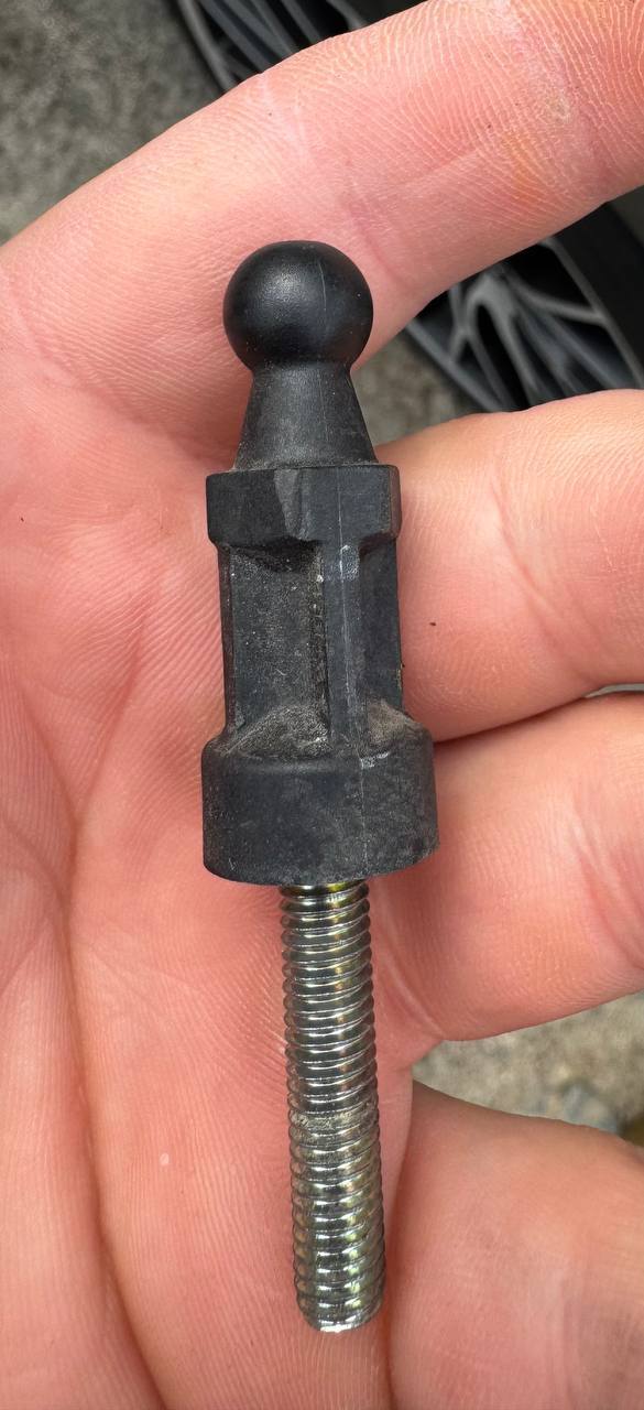 деталь із зображення Ford 