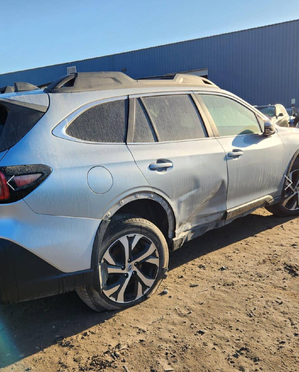 Купити праві задні двері Subaru Outback 2021 р. 