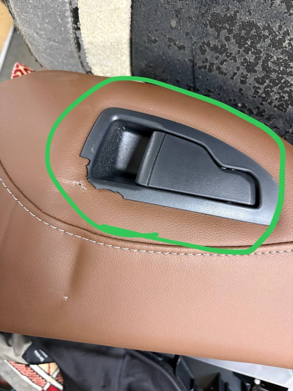 Купити деталь із зображення Subaru 