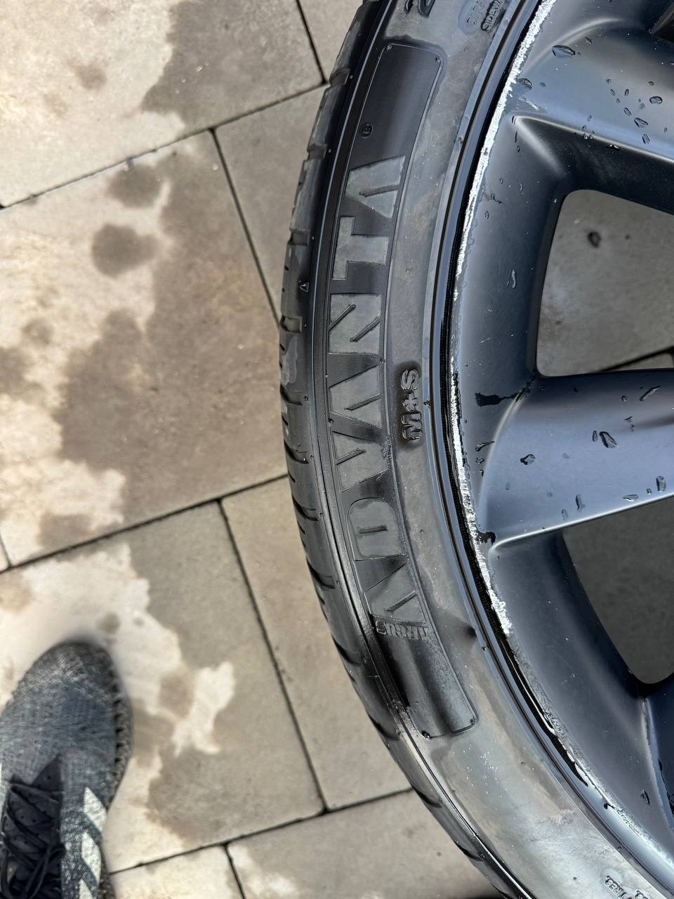Купити колесо Фірма Advanta 285/35 R22 АЗЛК 