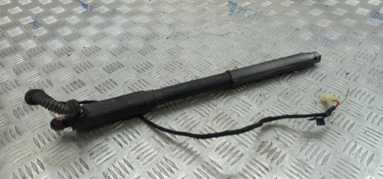 стойка багажника электро BMW 