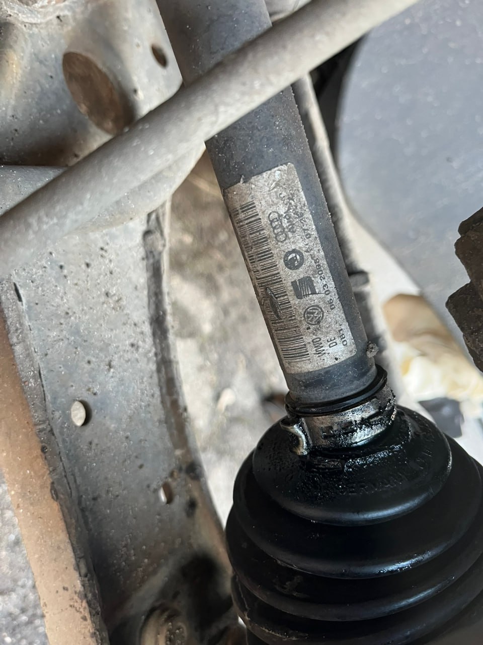 пыльник внешнего шруса Volkswagen 