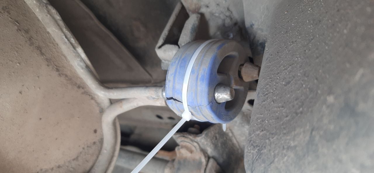 Купити резинка Ford Edge 