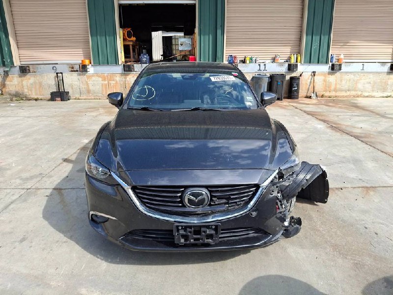 Купити бампер Mazda 6 Гранд Турінг 2017 р. 