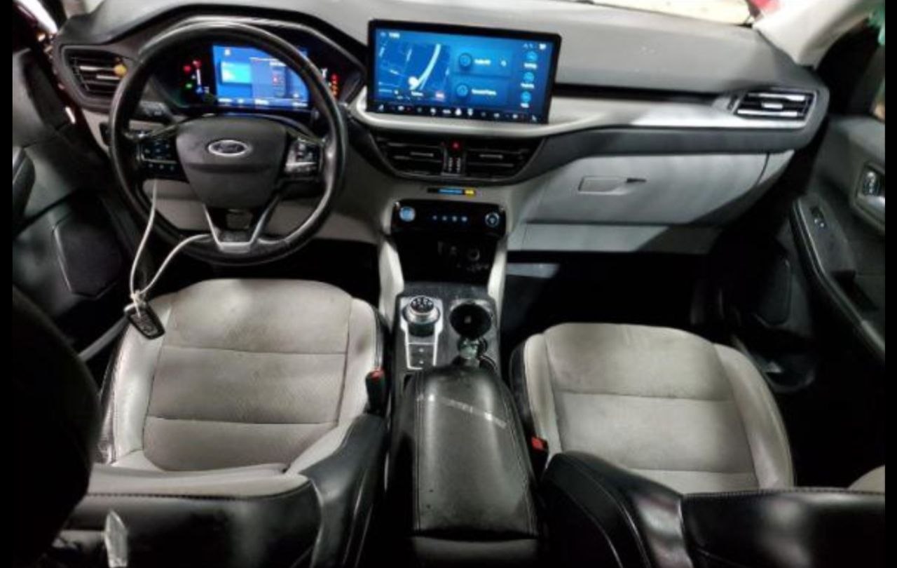 Купити бардачок Ford Escape 