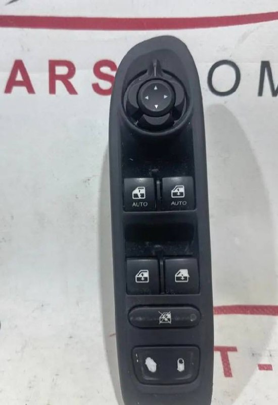 Купити Блок стеклоподъемників Jeep Compass 