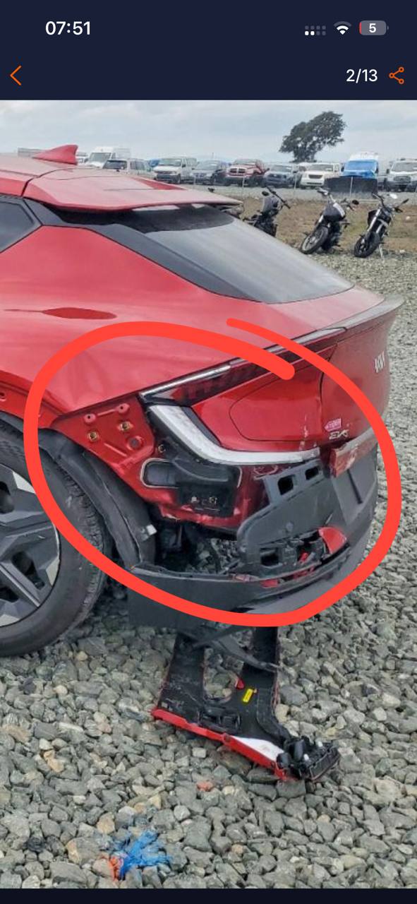 Купити бокова ліва накладка бампера Kia EV6 2025 р. 