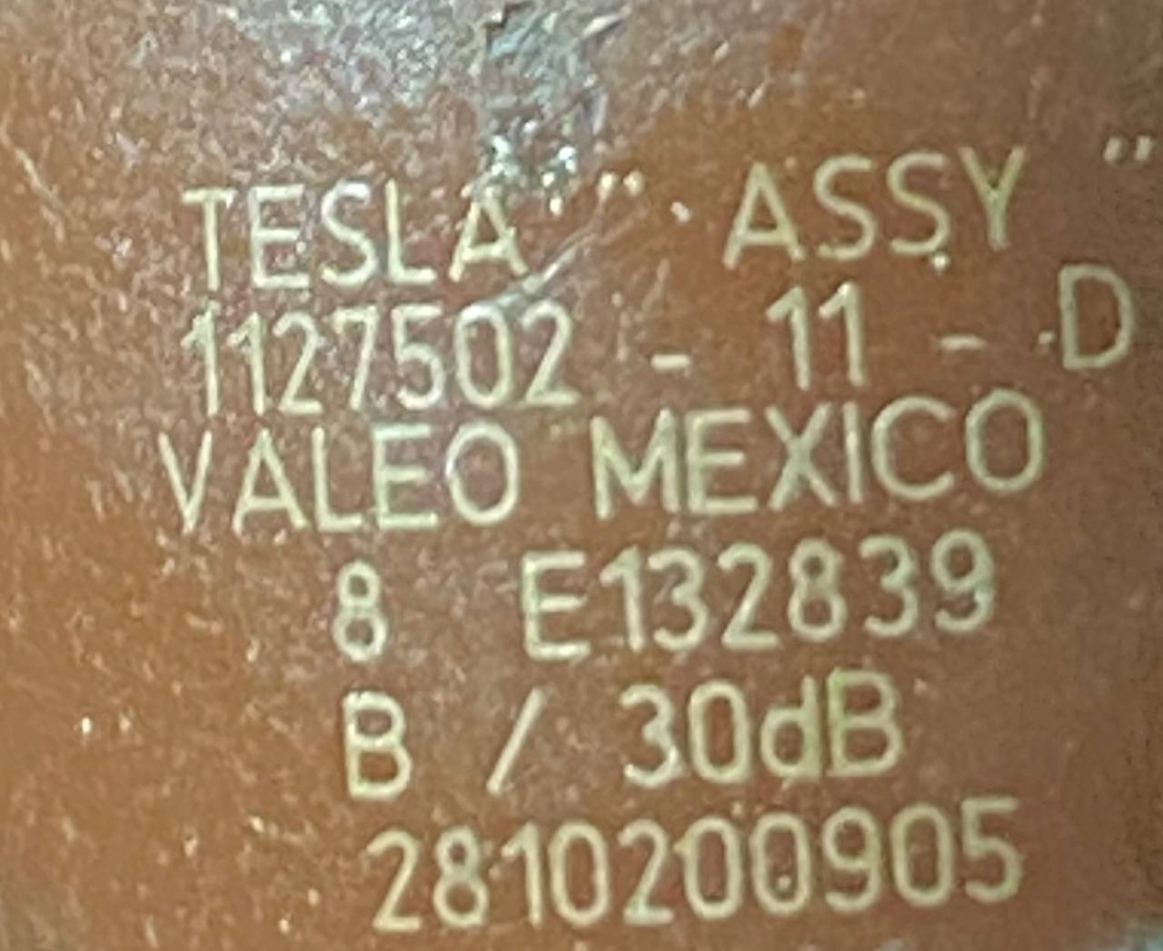 Купити крайній парктронік Tesla Model 3 2021 р. 