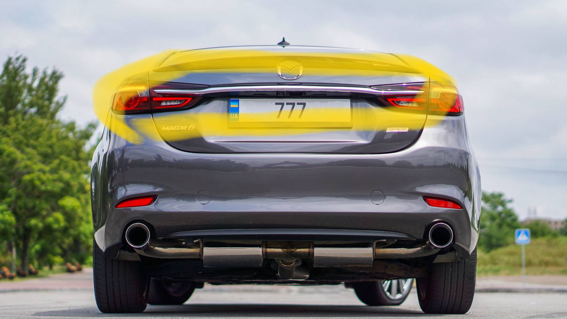 хром вставку в крышку багажника Mazda 6 2020 р. 