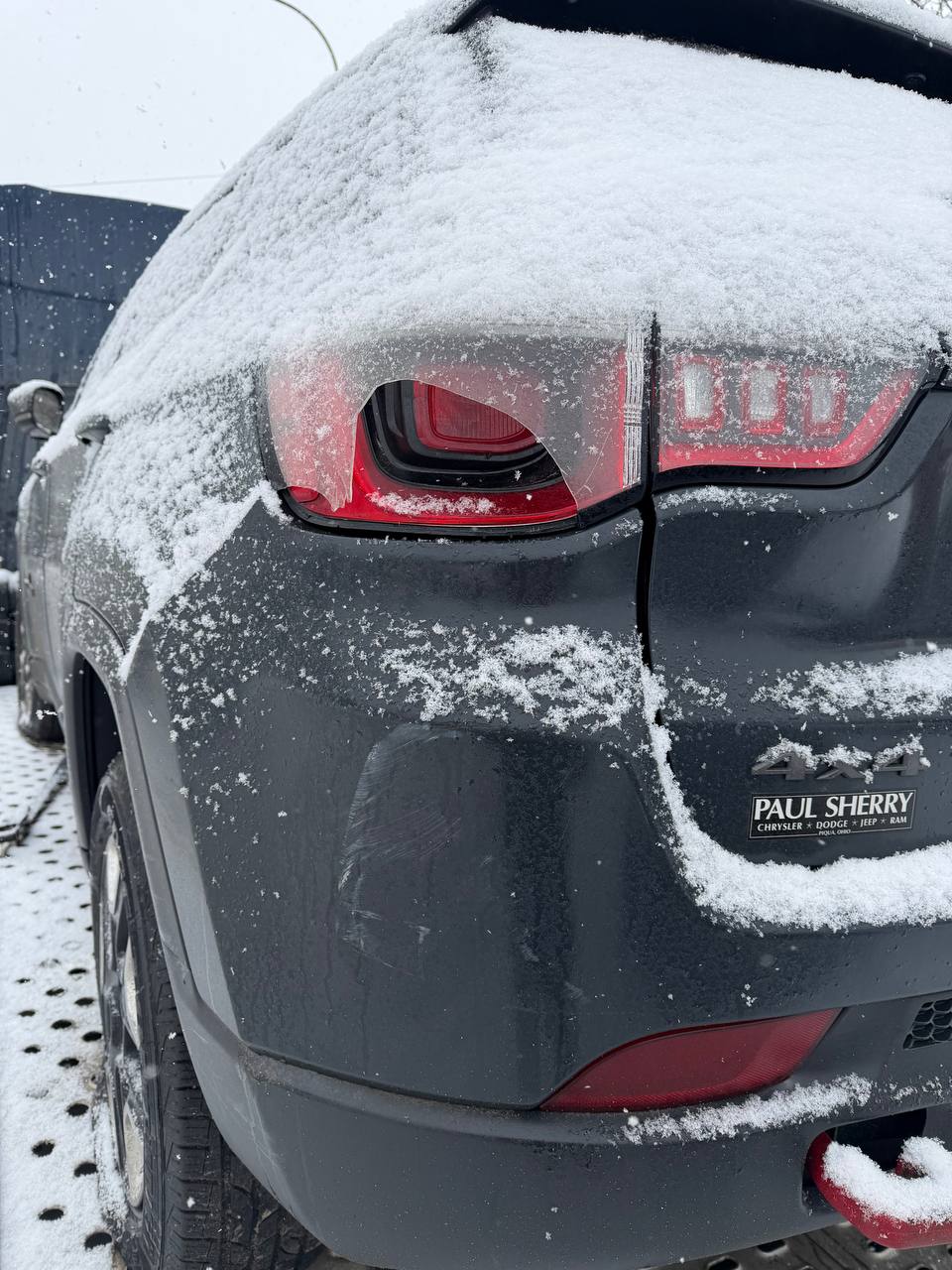 Купити деталь із зображення Jeep Compass 