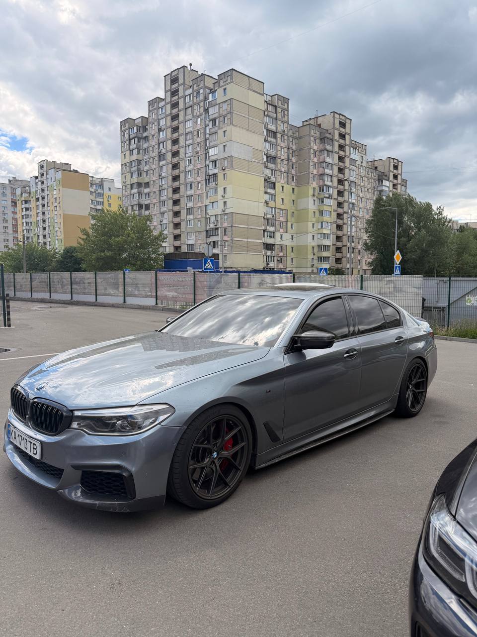 Купити деталь із зображення BMW 5 Series 