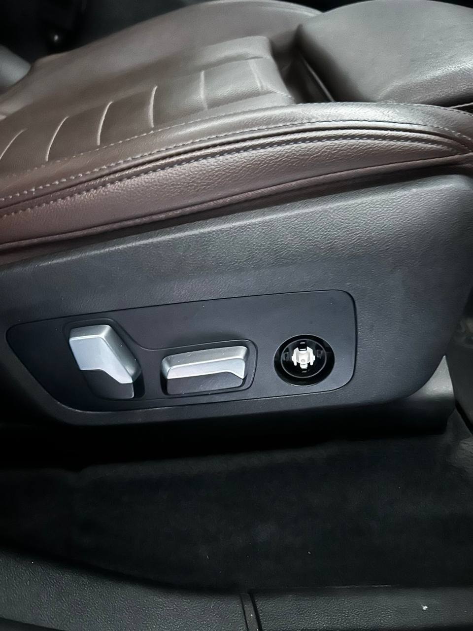 Купити деталь із зображення BMW 