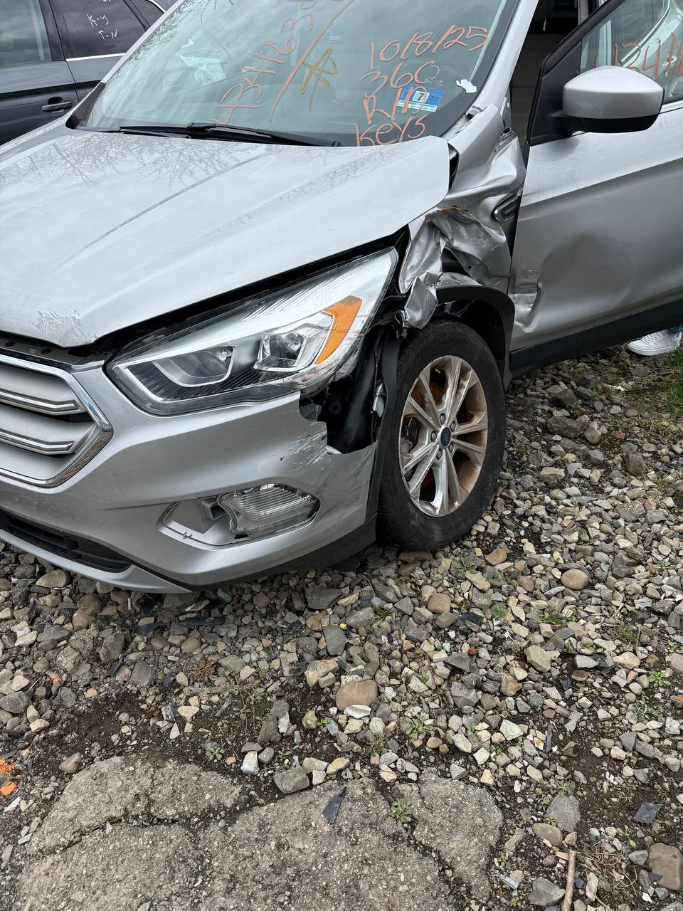 Купити деталь із зображення Ford Escape 