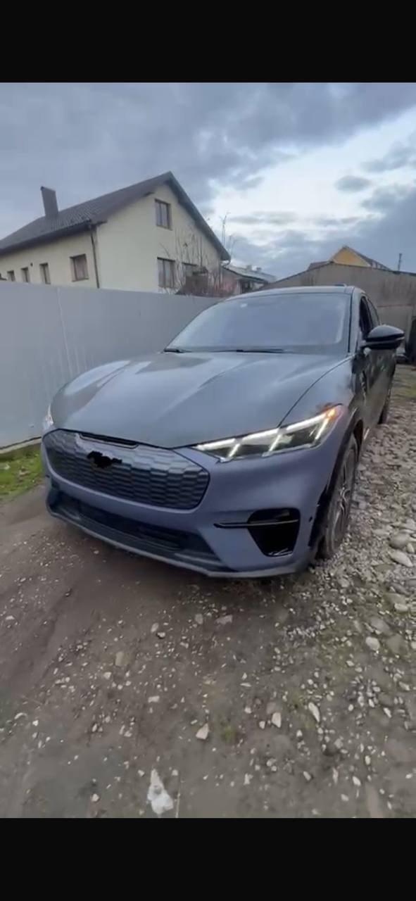 Купити деталь із зображення Ford Mustang Mach-E 