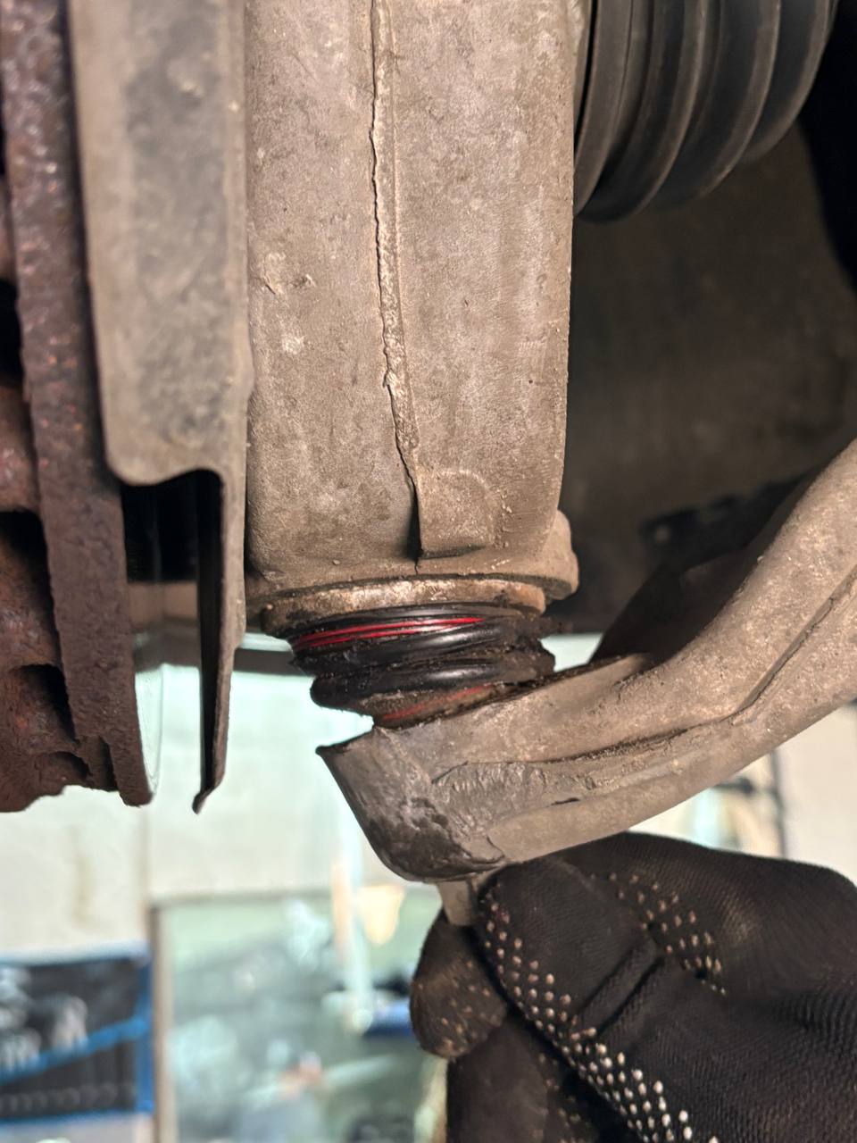 Купити деталь із зображення Jeep 