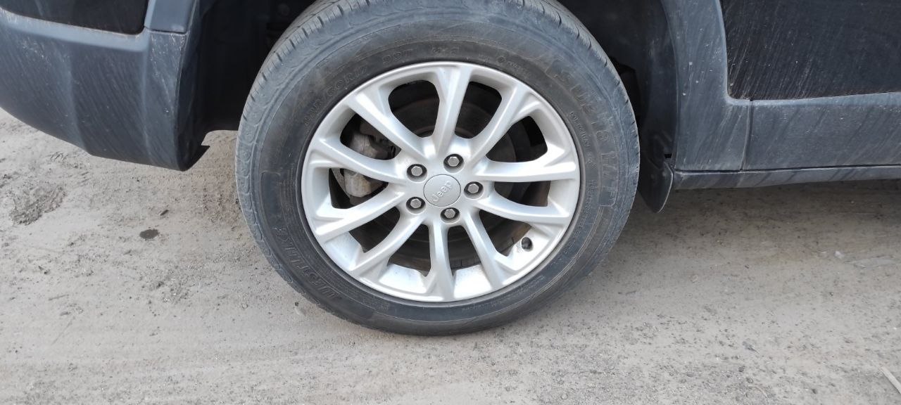Купити деталь із зображення Jeep Cherokee 