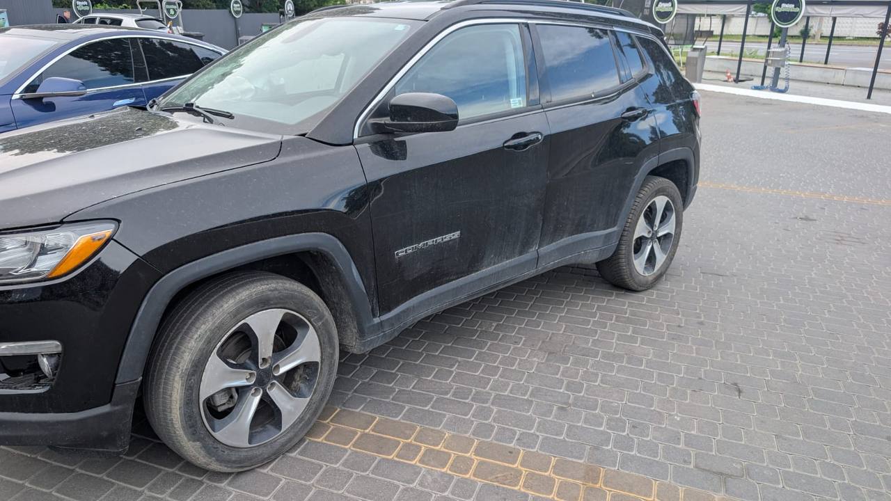 Купити деталь із зображення Jeep Grand Cherokee 