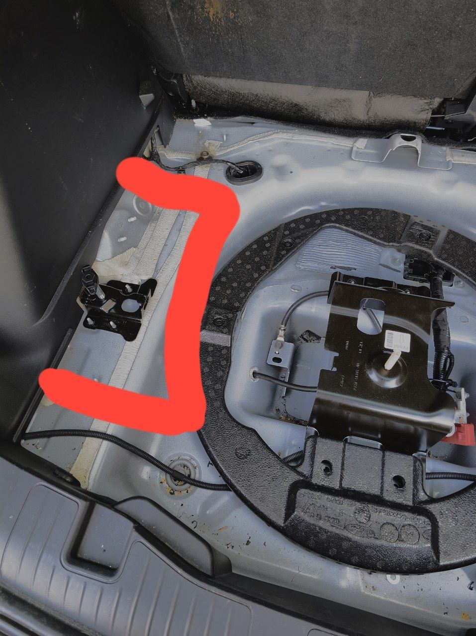 Купити домкрат Ford Escape гібрид 