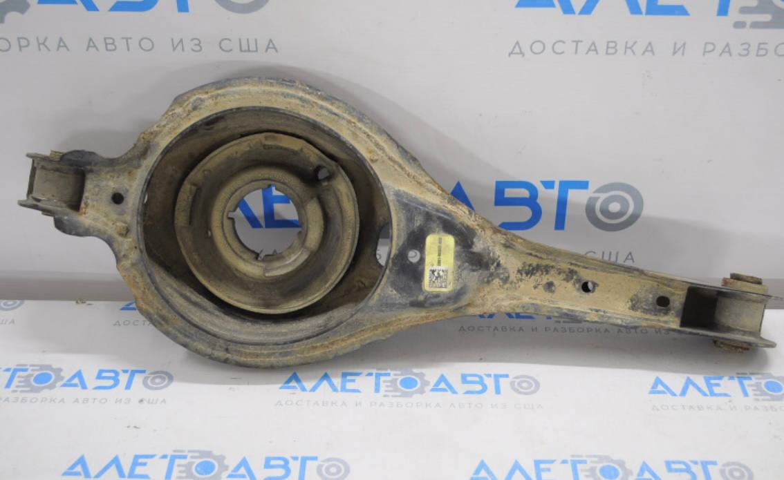 Купити два задніх ричага під пражину Ford 
