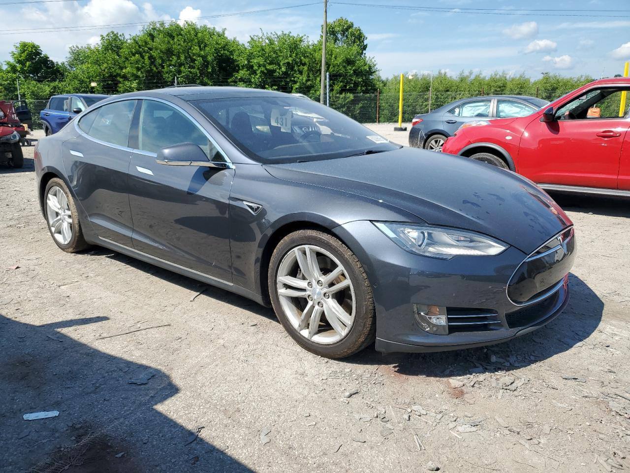 Купити дверка Tesla Model S 2016 р. 