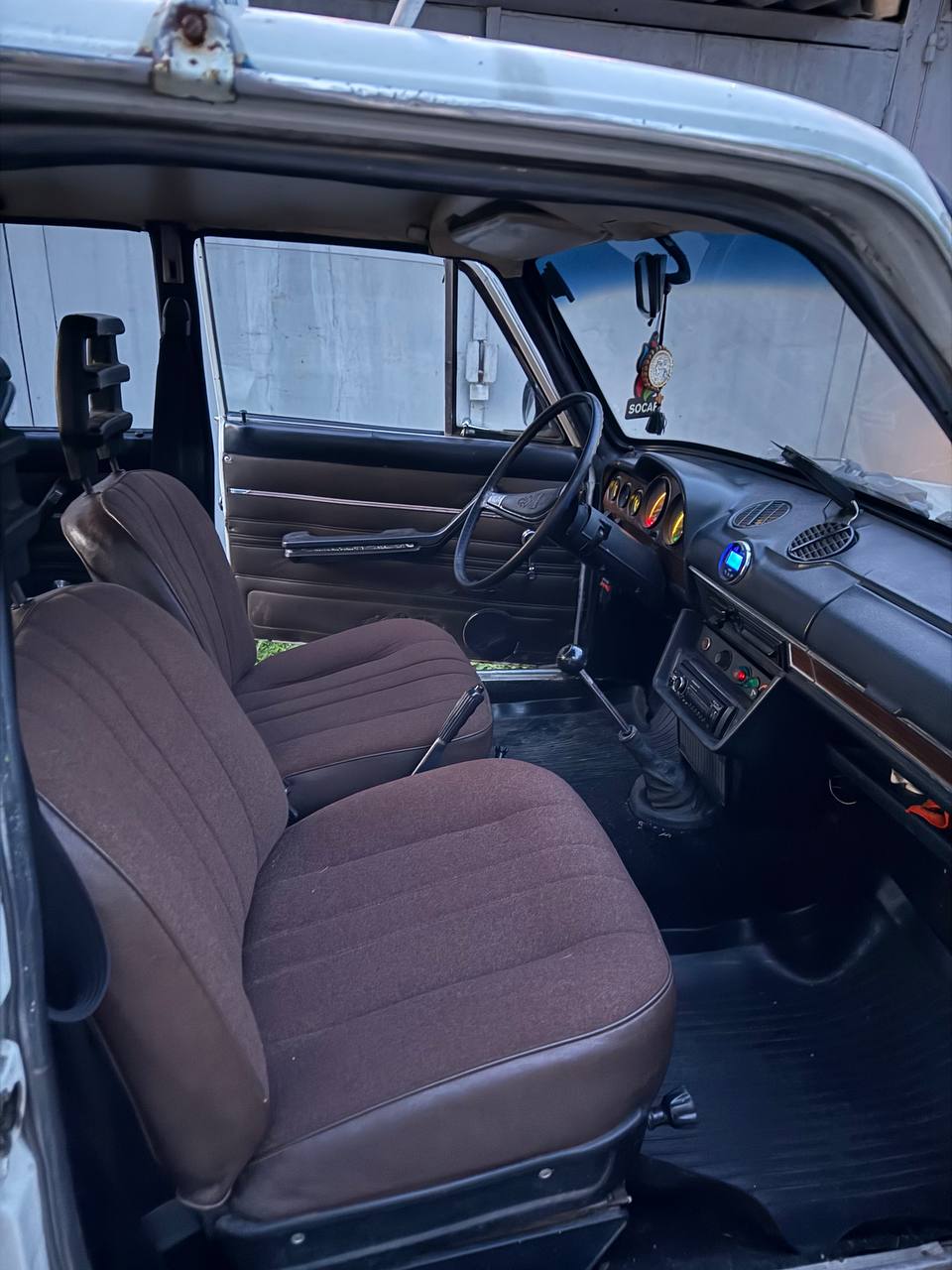 Купити дверні карти ВАЗ (Lada) 