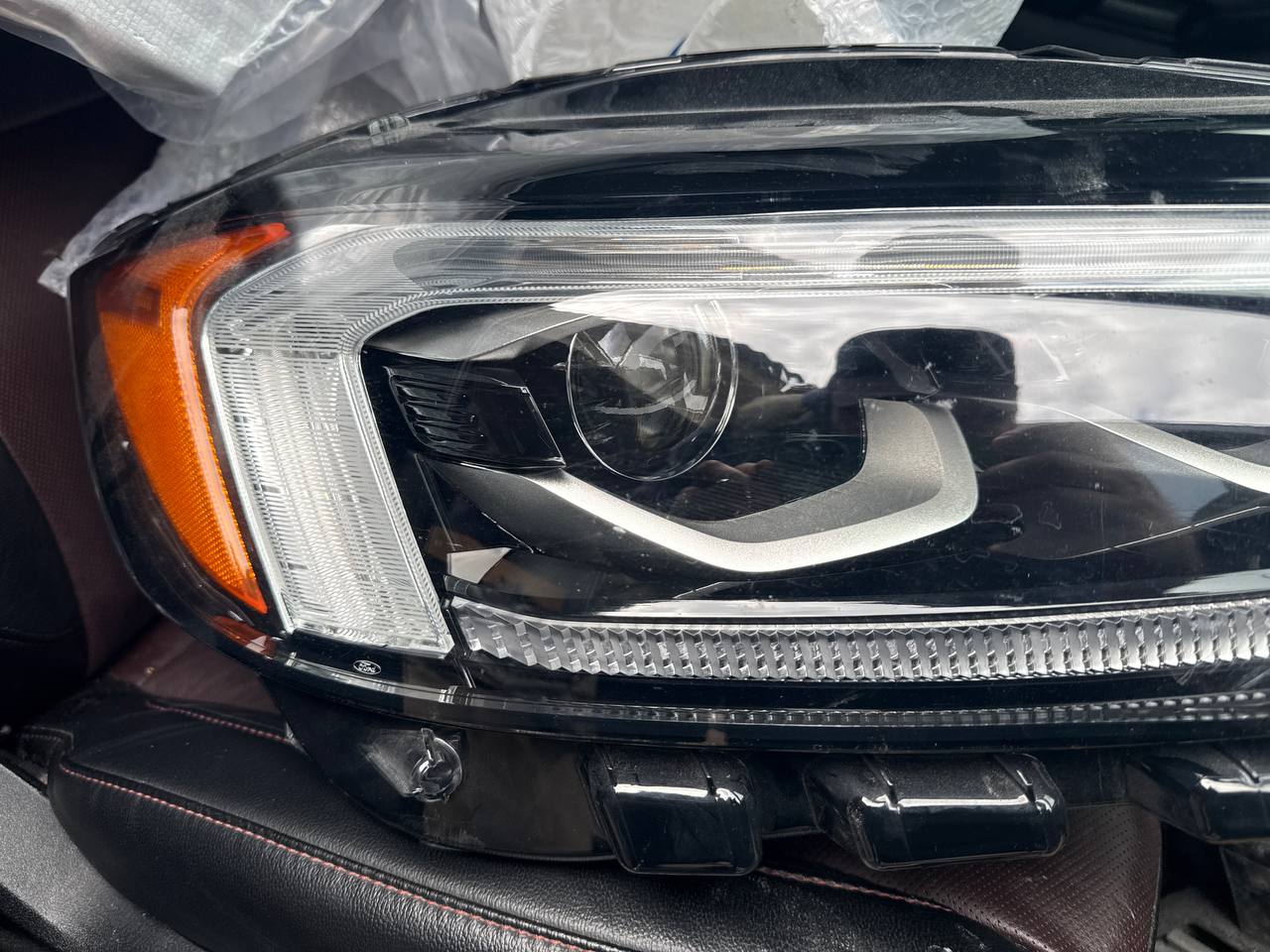 Купити фара лева Ford Edge 2021 р. 