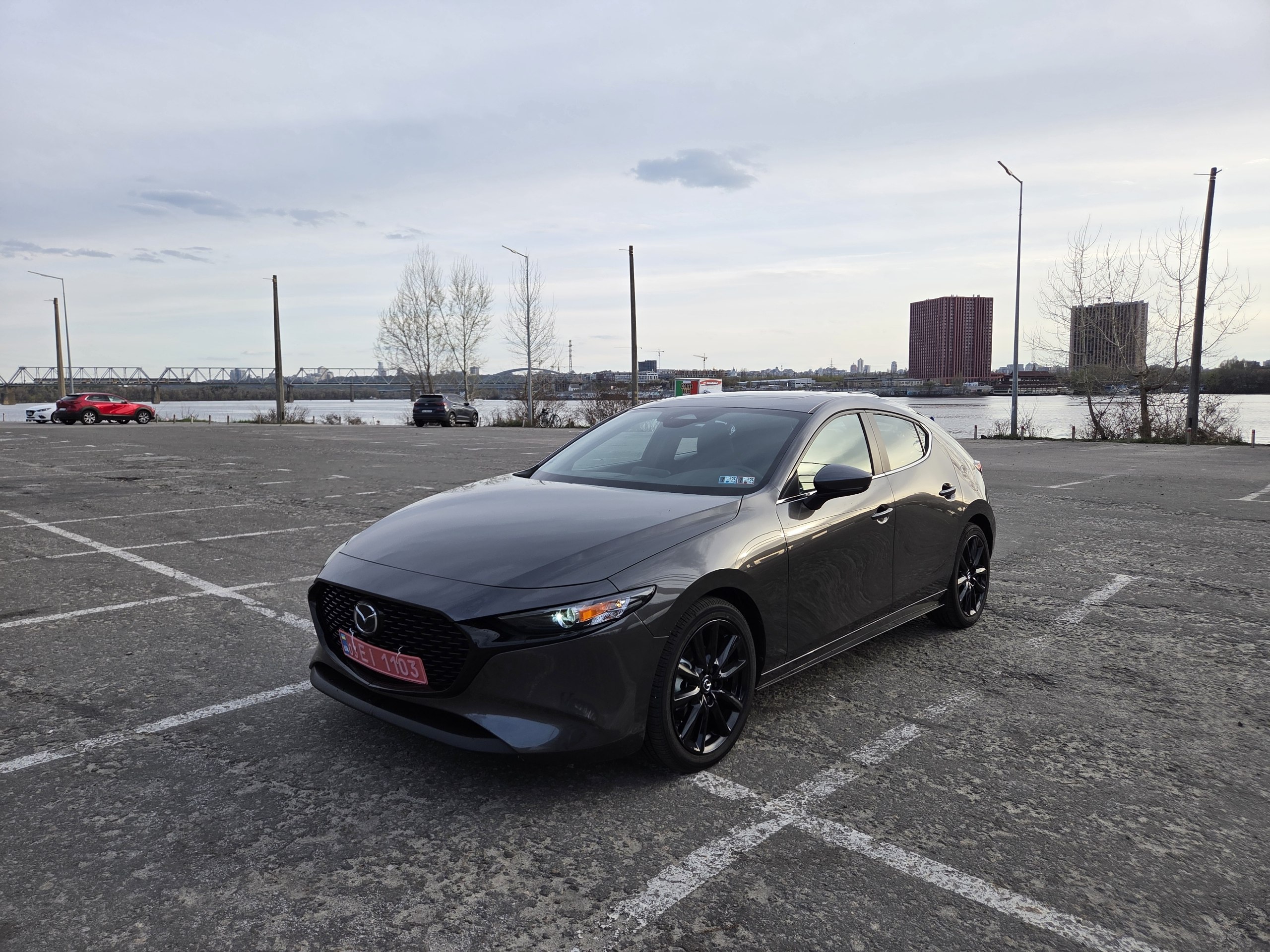 Купити фари Mazda 3 преферед 