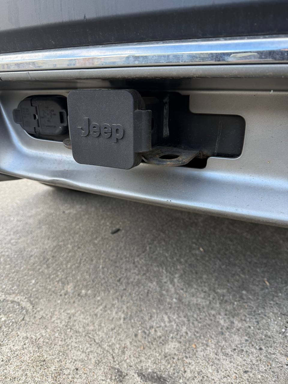 Купити Фаркоп Jeep Cherokee 