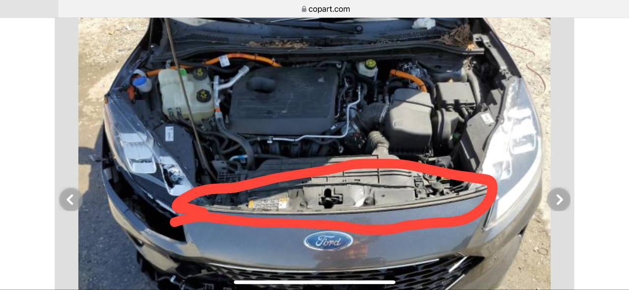 Купити фартух бампера передній Ford Escape 2020 р. 