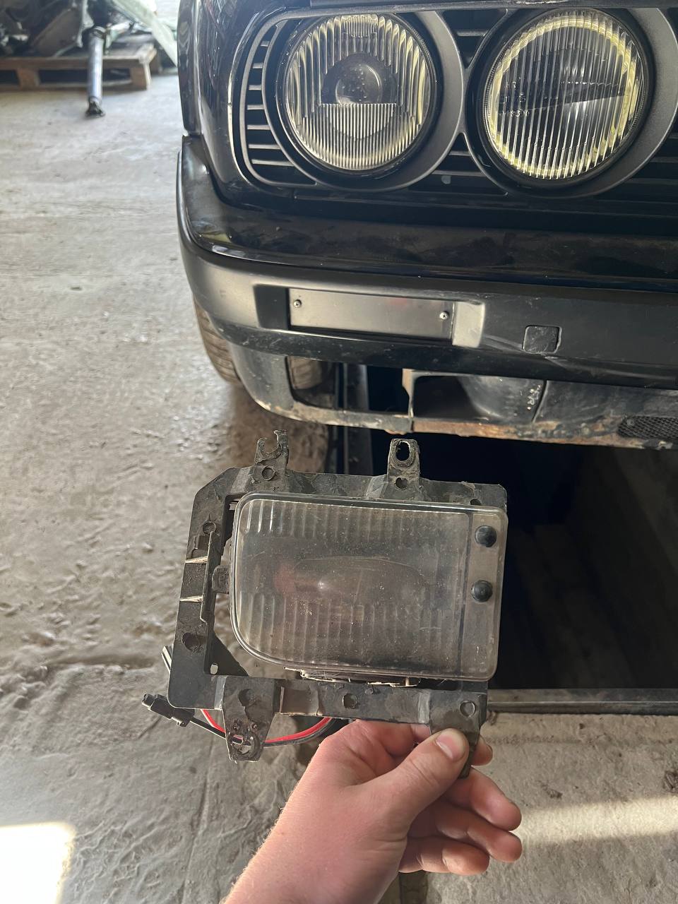 Купити туманка BMW 