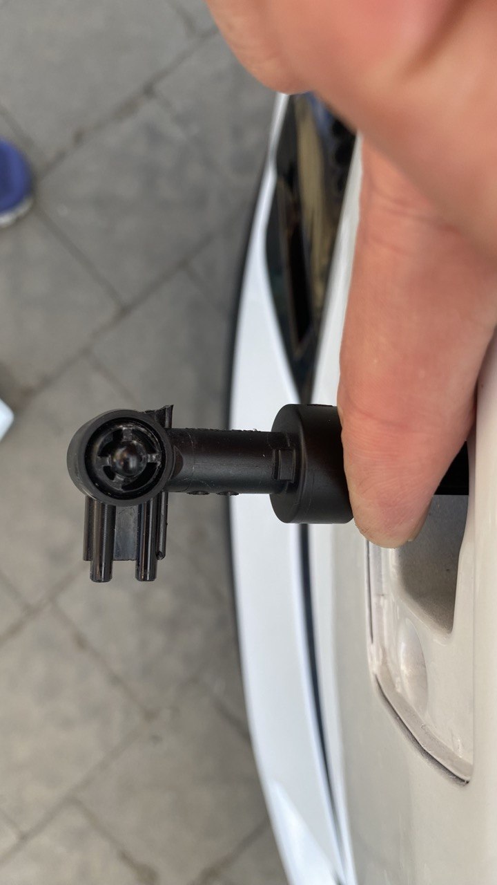 Купити форсунка Volvo 