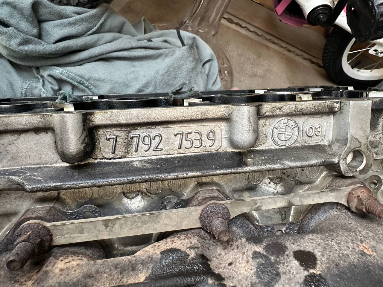 Купити голову в зборі BMW 