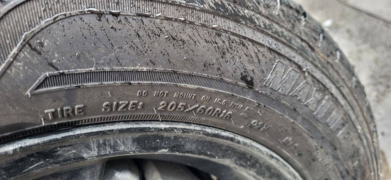 Купити Good year Assurance 205/60 R16 Kia Niro 