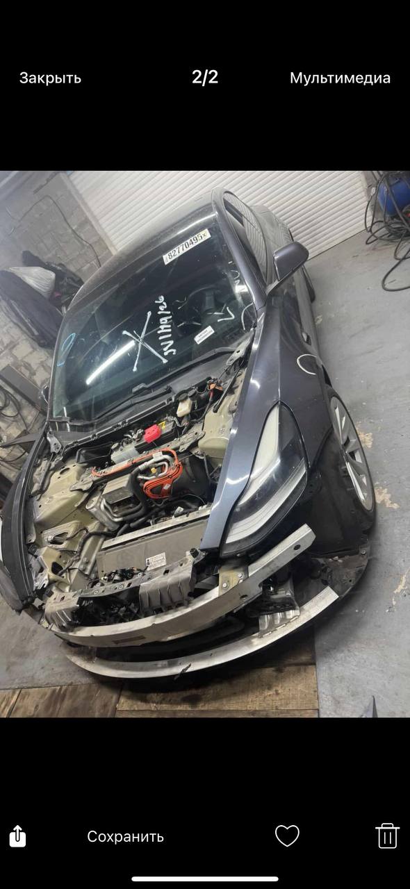 Купити капот и бампер Tesla 