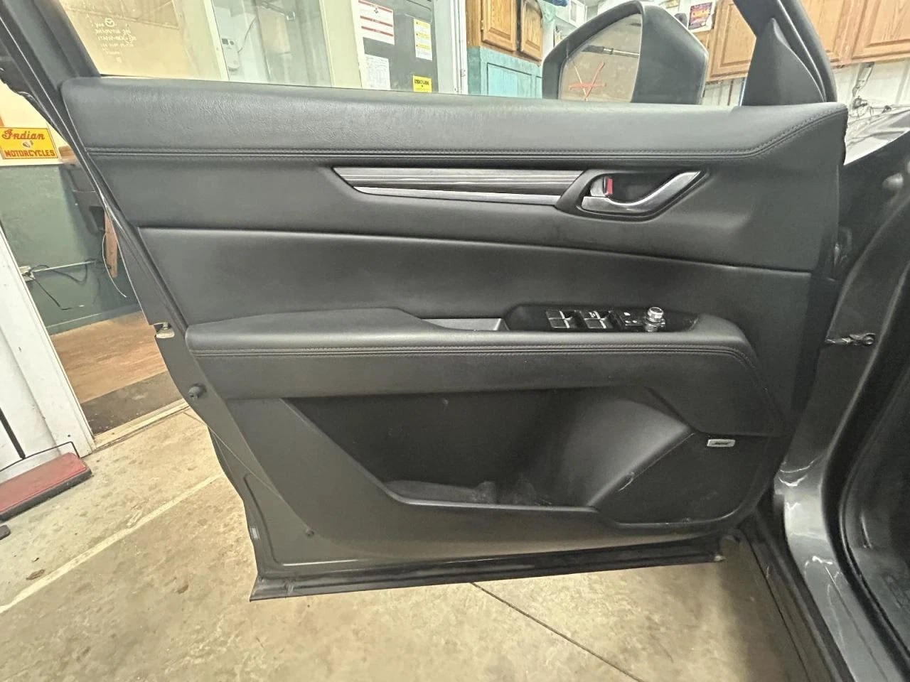 Купити карта двері Mazda CX-5 Carbon Edition 2024 р. 